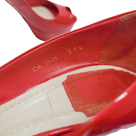 Dior Coral Pink Patent Leather Platform Pumps - Picture 11 of 11